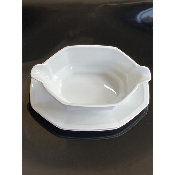 Gravy Boat W/2 UnderPlate Maison Blanche Fine China by CHRISTOPHER STUART Y0008 - Picture 3 of 12